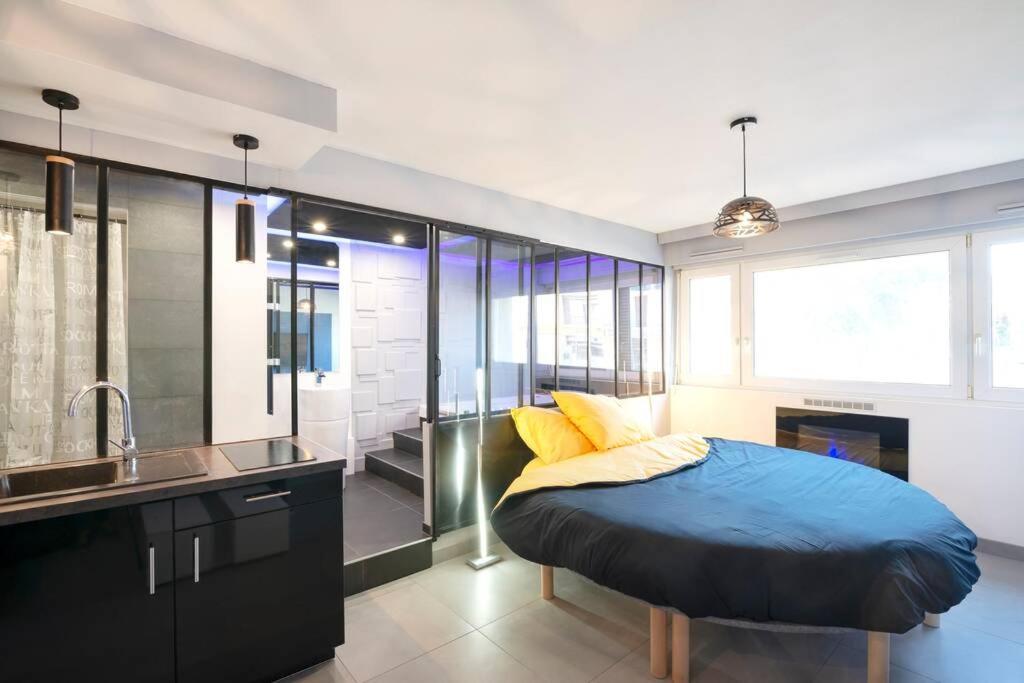 Appartement-jacuzzi / A 800m Du Centre Apartment Metz
